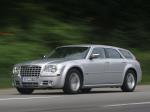 Chrysler 300C Touring 2004 года